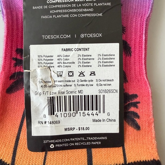 Toesox - full toe, low rise grip socks - Picture 3 of 3